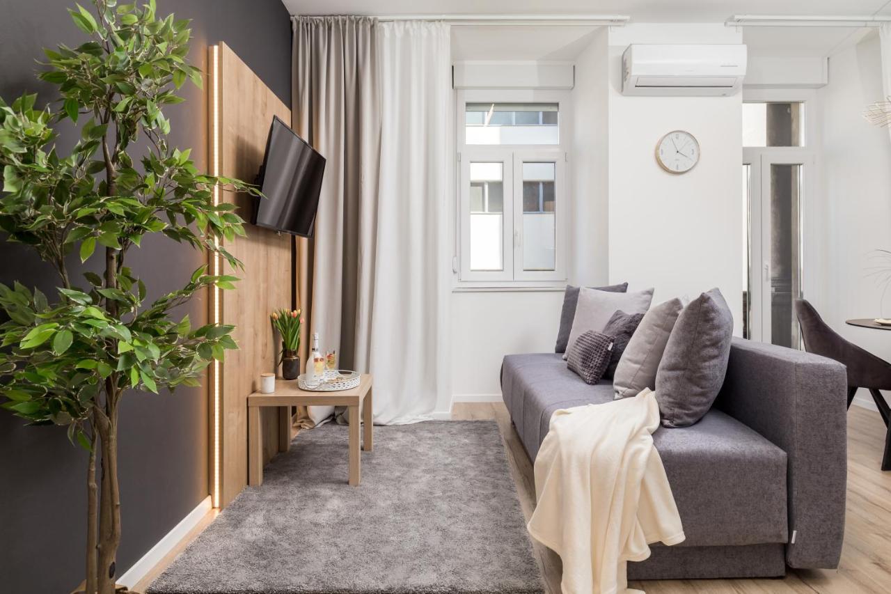 Saint Vitus Apartments With Balcony 리예카 외부 사진